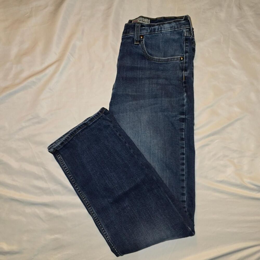 Wrangler Men's Relaxed Boot Jit Dark Washed Blue Jeans 34x34